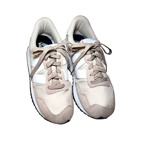 ✨ Like New ~ New Balance 237 V1 Sneakers – Beige & Off-White – Size 8.5 ✨ - Picture 4 of 12